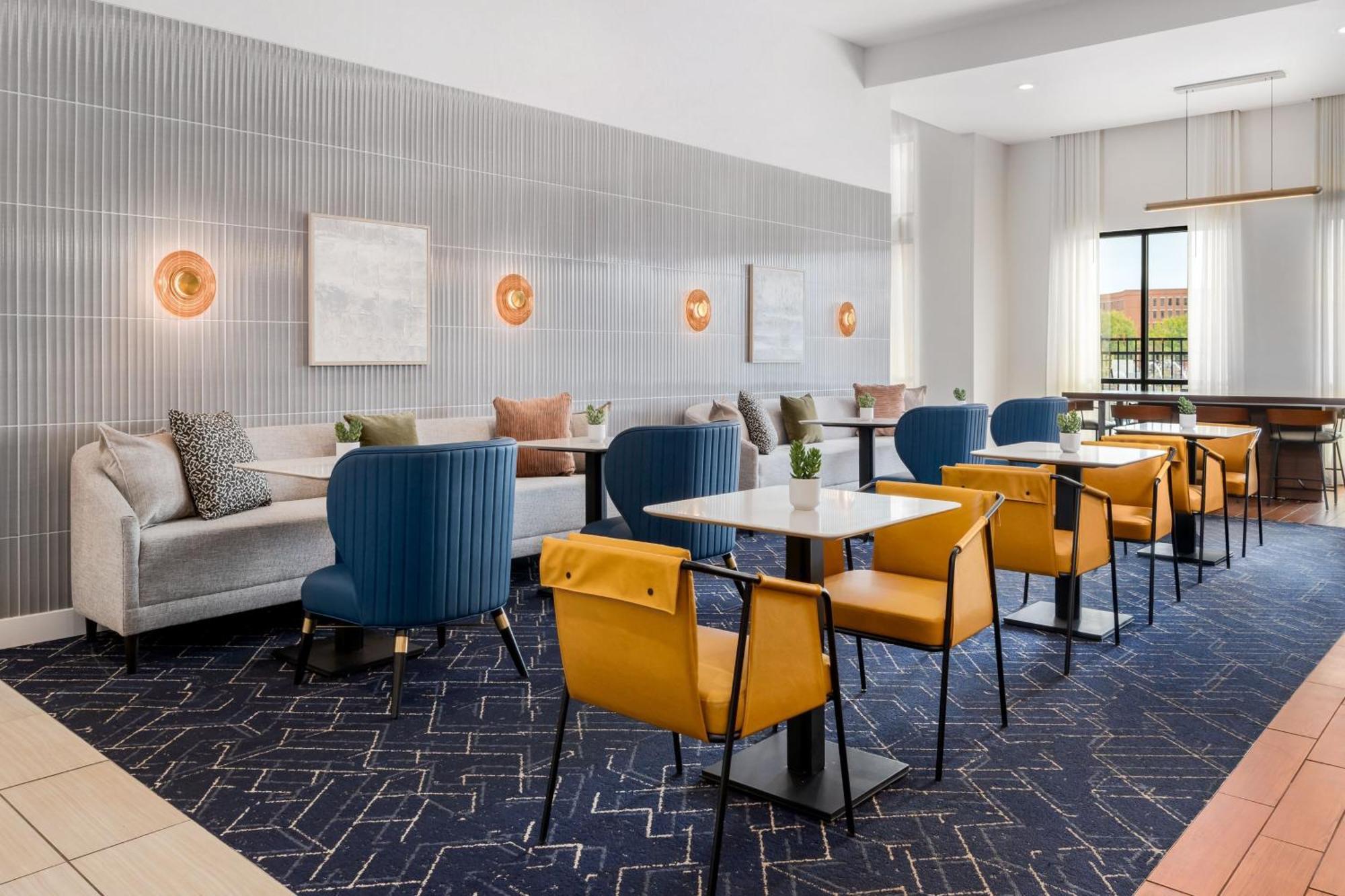 Courtyard By Marriott Columbus فينيكس سيتي المظهر الخارجي الصورة