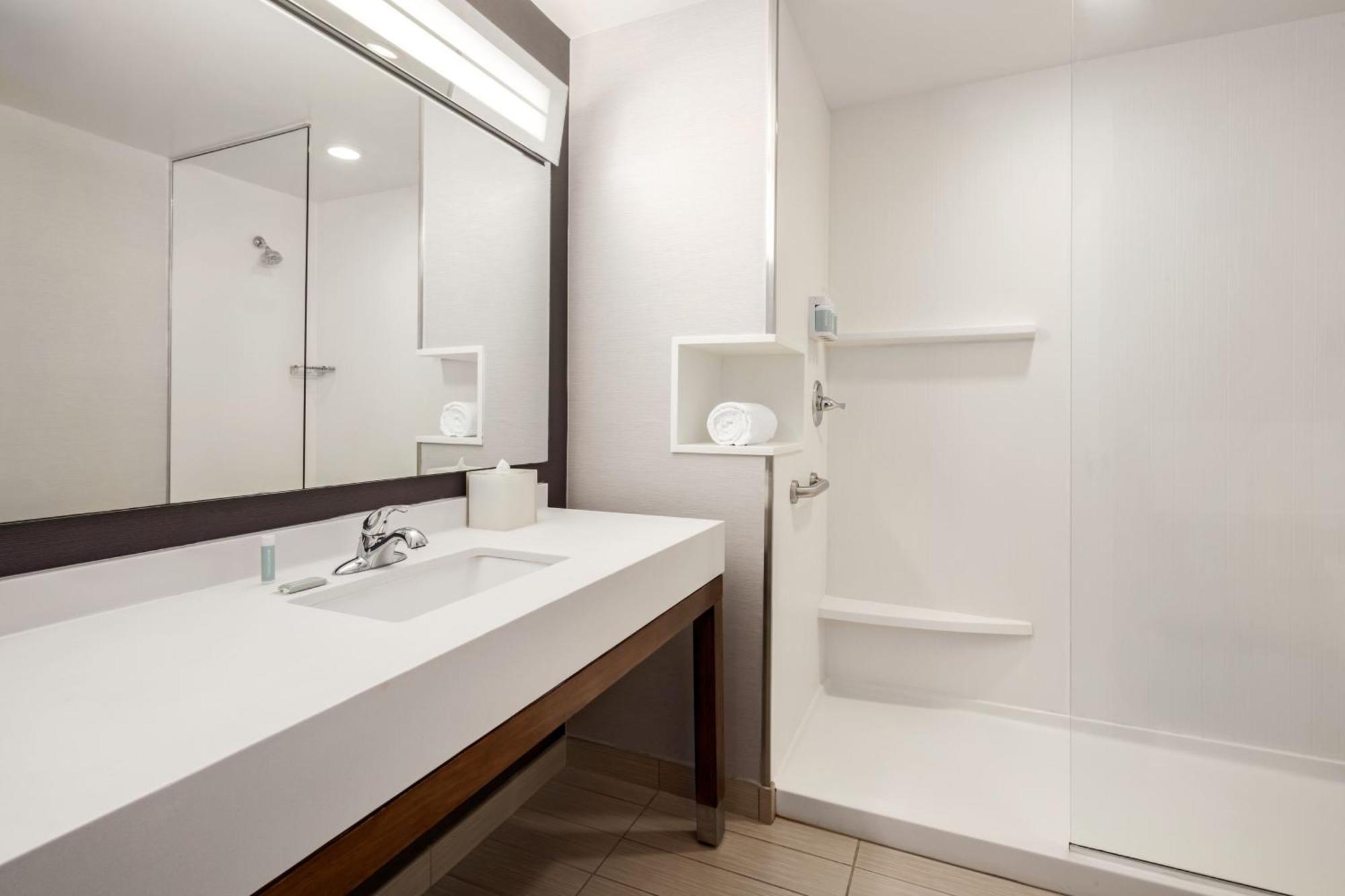 Courtyard By Marriott Columbus فينيكس سيتي المظهر الخارجي الصورة